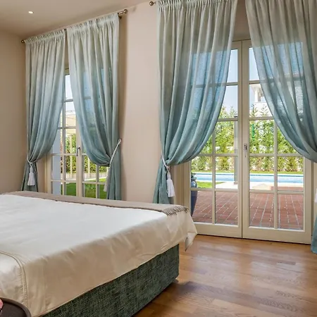 Vabriga Sleeps 8 With Pool Air Con And Wifi Tar-Vabriga